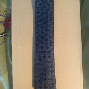 Hermès silk tie NWOT